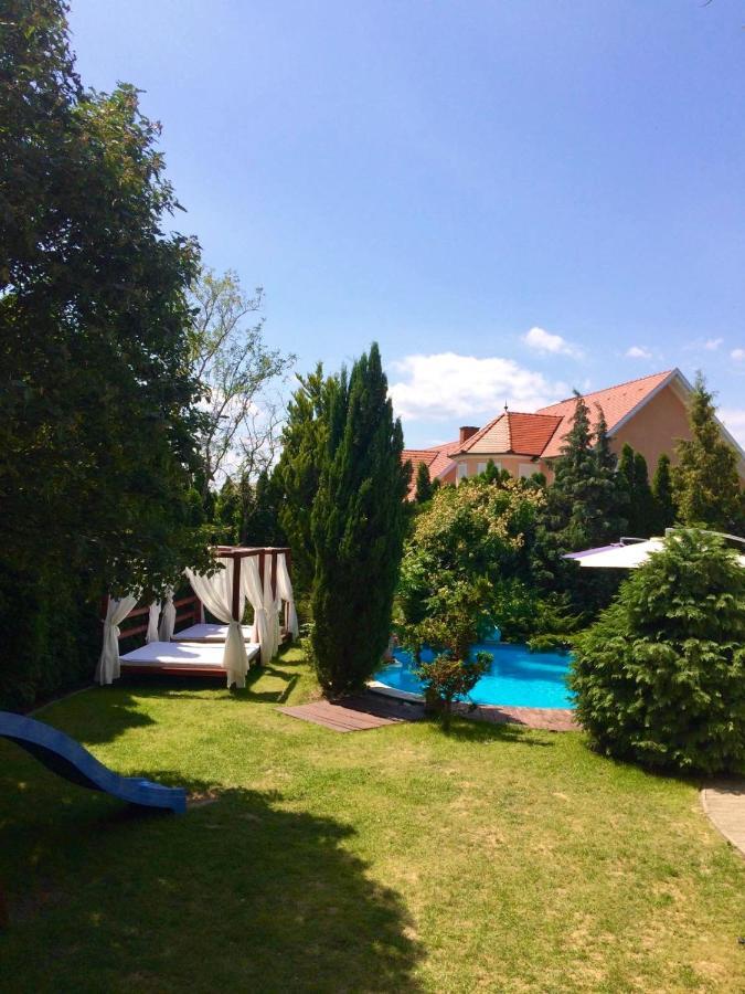 Hotel Szent Kristof Panzio Vonyarcvashegy Exterior foto